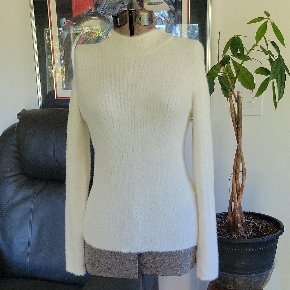 Zara Sweater Medium Cream-White
